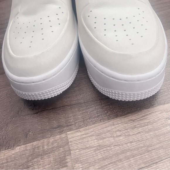 Nike light cream Mules with Perforated Design - Picture 3 of 10